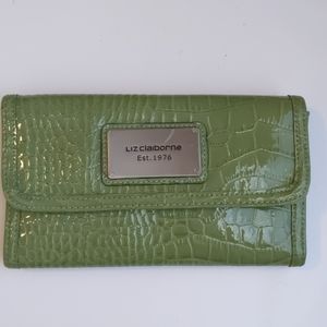 Liz Claiborne Green Wallet